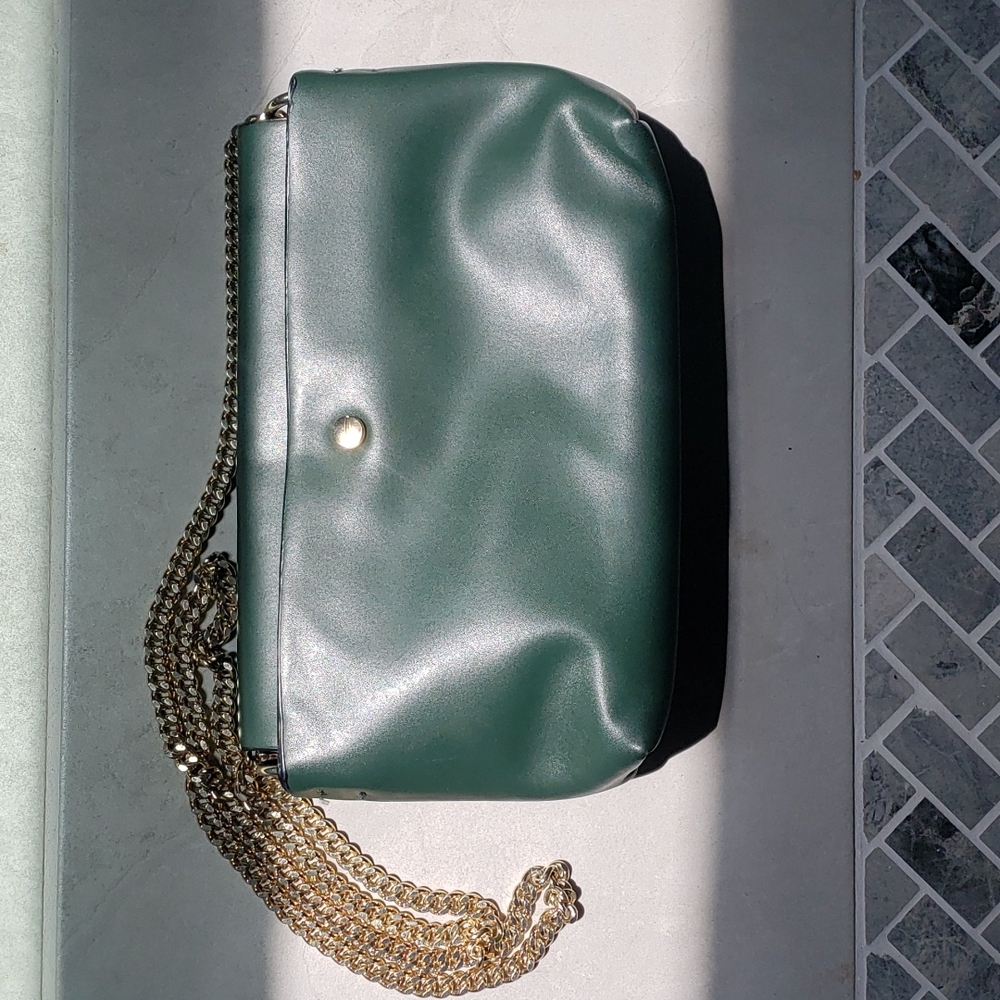 Zara Trafaluc Collection green faux leather bag with gold chain.